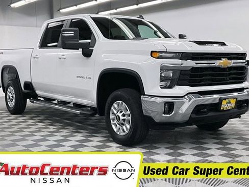 Used 2025 Chevrolet Silverado 2500 LT w/ Convenience Package image 1