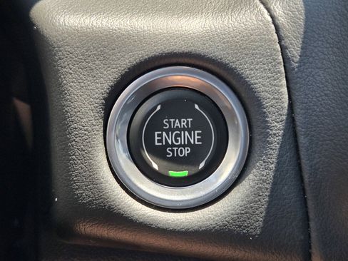 Used 2021 Chevrolet Tahoe Z71 AWD/4WD image 24