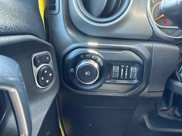 Certified 2022 Jeep Wrangler Unlimited Sport AWD/4WD image 12