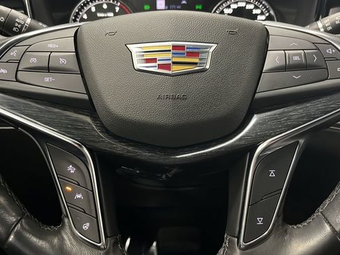 Used 2023 Cadillac XT5 Premium Luxury AWD/4WD image 16