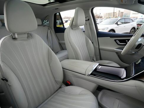 Used 2023 Mercedes-Benz EQE 500 4MATIC SUV image 22