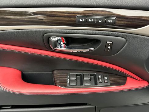 Used 2015 Lexus LS 460 image 12