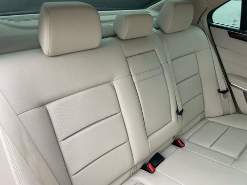 Used 2014 Mercedes-Benz E 350 Sedan image 21