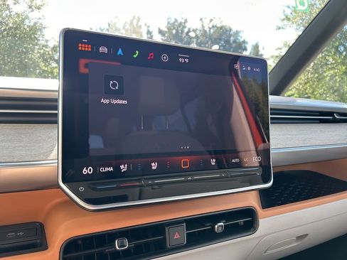 New 2025 Volkswagen ID. Buzz Pro S Plus image 28