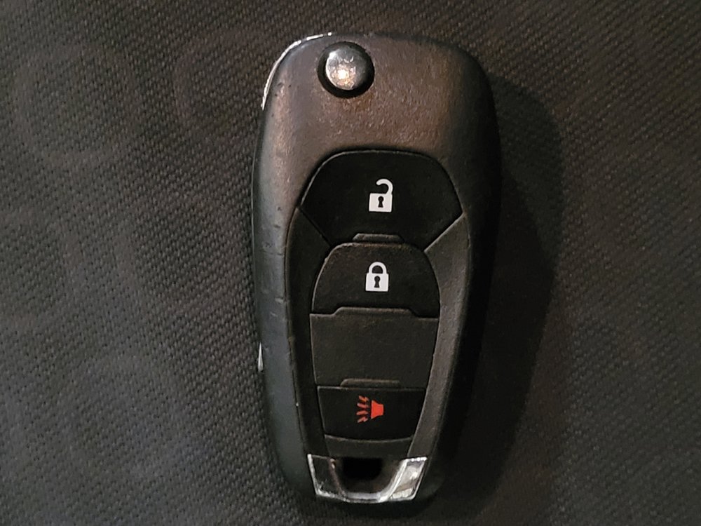 Used 2020 Chevrolet Trax LS w/ Tint and Cruise Package FWD image 32