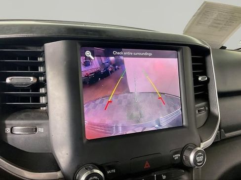 Used 2019 RAM 1500 Big Horn AWD/4WD image 9