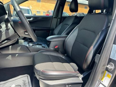 Certified 2024 Ford Escape ST-Line Select w/ Tech Pack #2 AWD/4WD image 20