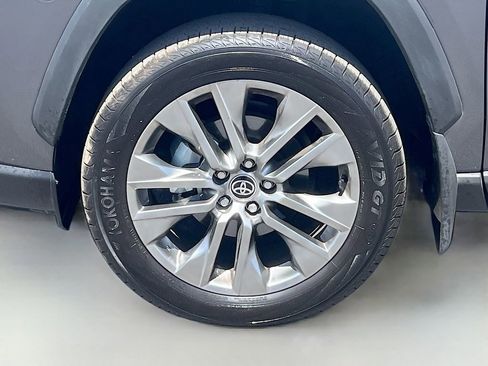 Used 2025 Toyota RAV4 Limited w/ Advanced Technology Package AWD/4WD image 31