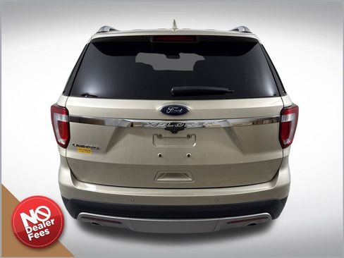 Used 2017 Ford Explorer Limited w/ Equipment Group 301A image 5