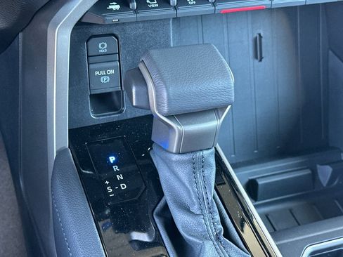 New 2026 Toyota Tundra Limited AWD/4WD image 24