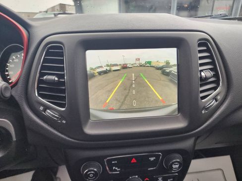Used 2019 Jeep Compass Trailhawk w/ Leather Interior Group AWD/4WD image 15