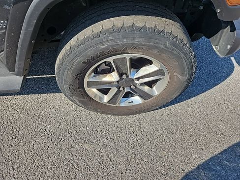 Used 2022 Jeep Wrangler Unlimited Sahara w/ Cold Weather Group image 10