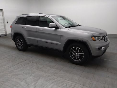 Used 2018 Jeep Grand Cherokee Laredo RWD image 11