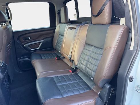 Used 2017 Nissan Titan Platinum Reserve image 11