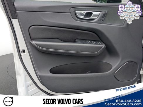 Certified 2024 Volvo XC60 B5 Core w/ Protection Package Premier AWD/4WD image 11