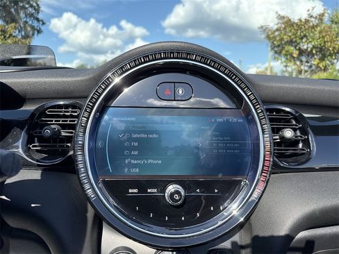 Used 2023 MINI Cooper S image 22