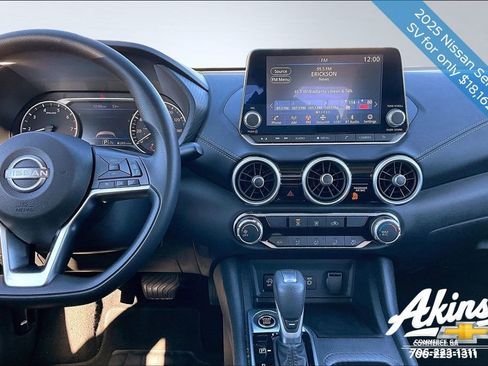 Used 2025 Nissan Sentra SV image 8