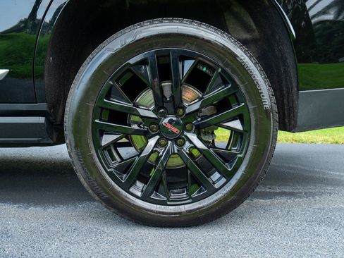Used 2025 GMC Yukon Denali w/ Denali Reserve Package AWD/4WD image 10