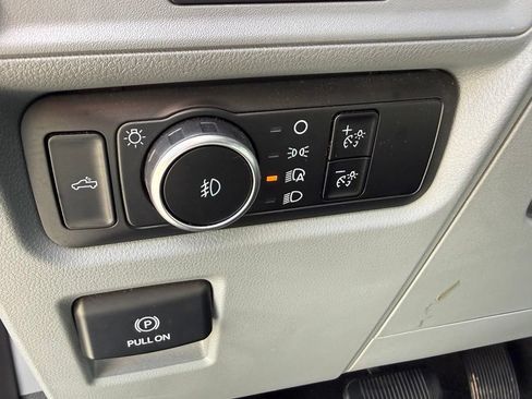Used 2025 Ford F150 XLT w/ Equipment Group 301A Standard AWD/4WD image 27