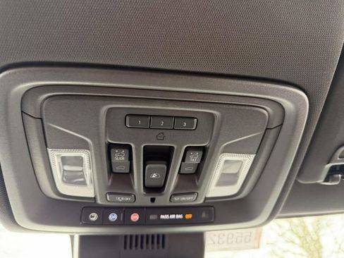 Certified 2023 Chevrolet Silverado 1500 ZR2 w/ Technology Package image 31