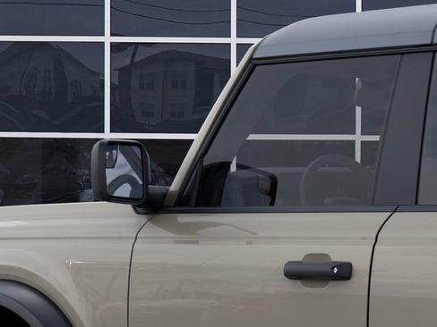 New 2025 Ford Bronco 4-Door image 22