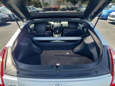 Used 2020 Nissan 370Z Coupe RWD image 10