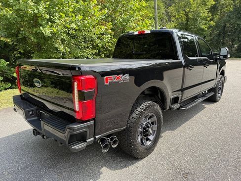 Used 2024 Ford F250 Lariat w/ Sport Appearance Package AWD/4WD image 6