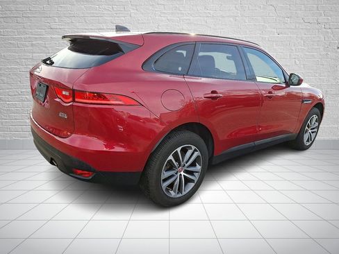 Used 2020 Jaguar F-PACE Premium image 4