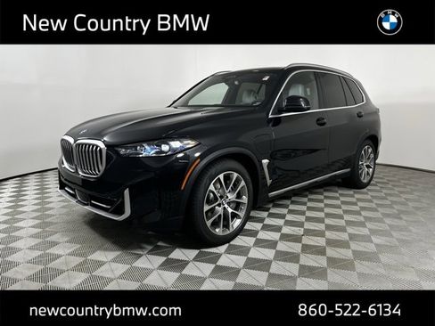 New 2026 BMW X5 xDrive50e image 3