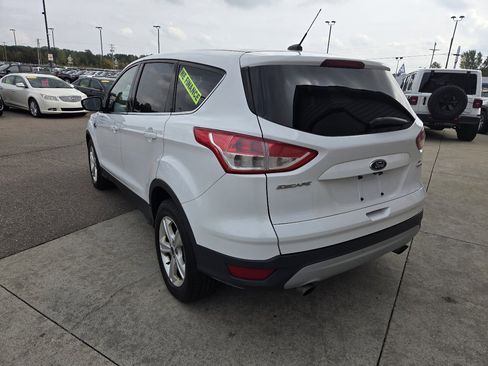 Used 2016 Ford Escape SE image 7