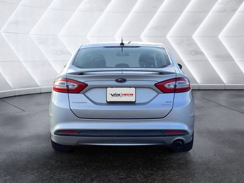 Used 2013 Ford Fusion SE image 5