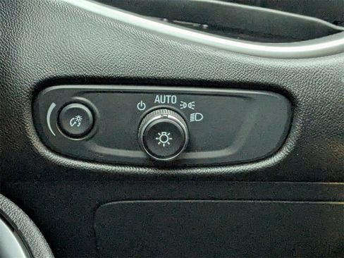 Certified 2024 Chevrolet Malibu LT image 28