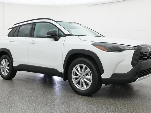 New 2026 Toyota Corolla Cross LE image 29