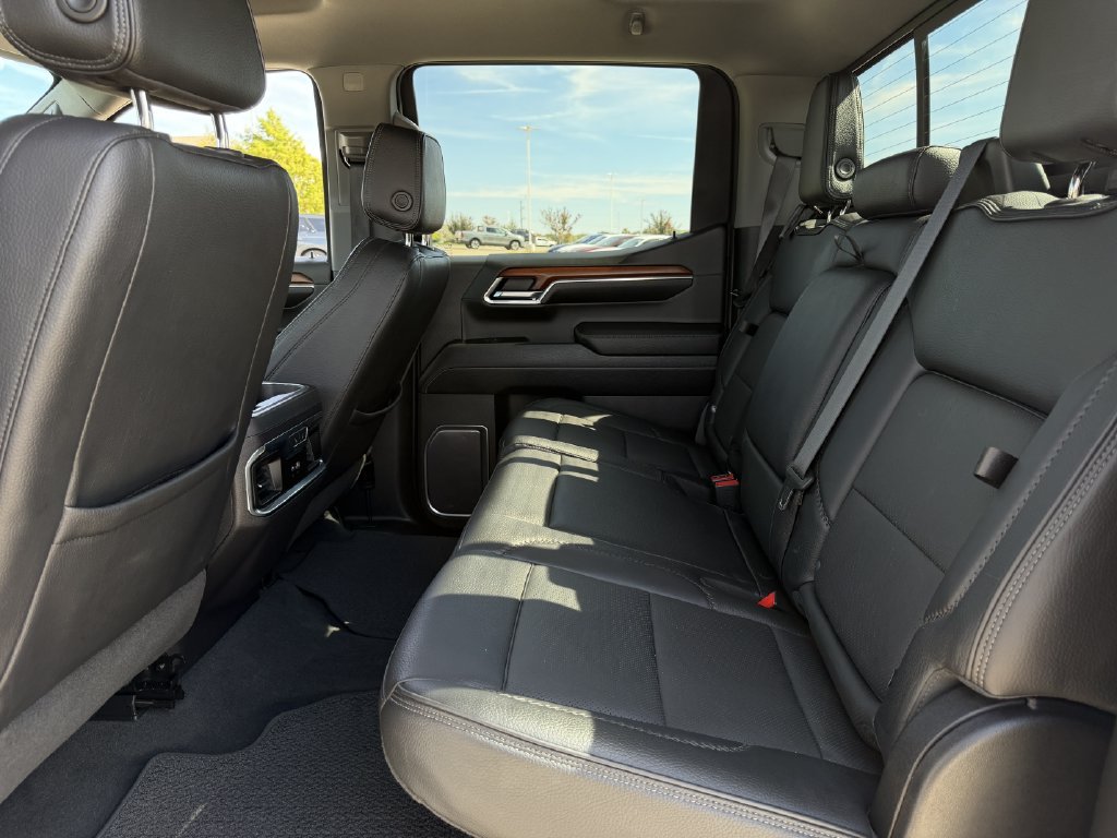Used 2023 GMC Sierra 1500 Denali w/ Technology Package AWD/4WD image 26