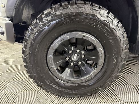 Used 2017 Ford F150 Raptor w/ Equipment Group 802A Luxury AWD/4WD image 6
