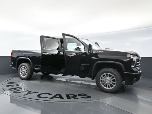 Used 2025 Chevrolet Silverado 2500 LT w/ Z71 Chrome Sport Edition AWD/4WD image 22