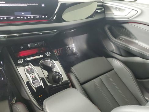 Used 2025 Audi A5 2.0T Premium Plus w/ Premium Plus AWD/4WD image 17