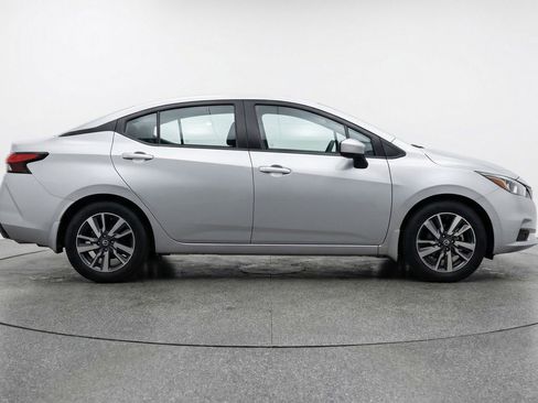 Used 2025 Nissan Versa SV FWD image 11