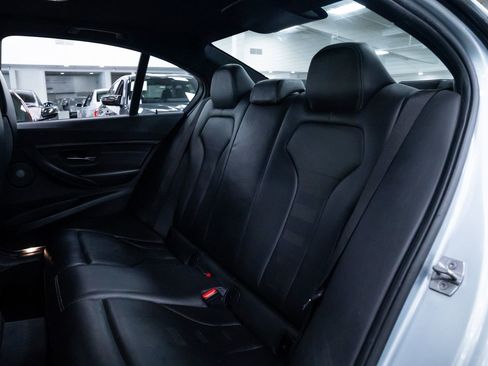 Used 2016 BMW M3 RWD image 24