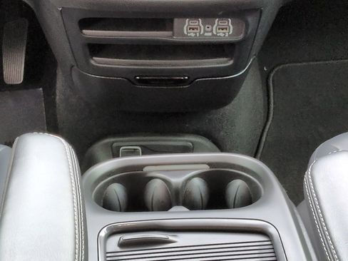 Certified 2024 Chrysler Pacifica Touring-L w/ S Appearance Package image 17