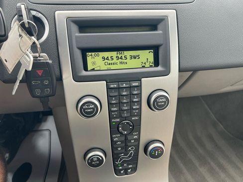 Used 2009 Volvo C70 T5 FWD image 16