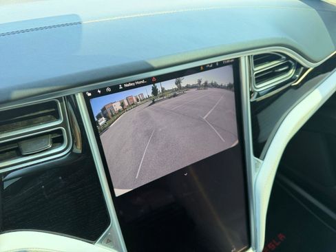 Used 2018 Tesla Model X 100D AWD/4WD image 31