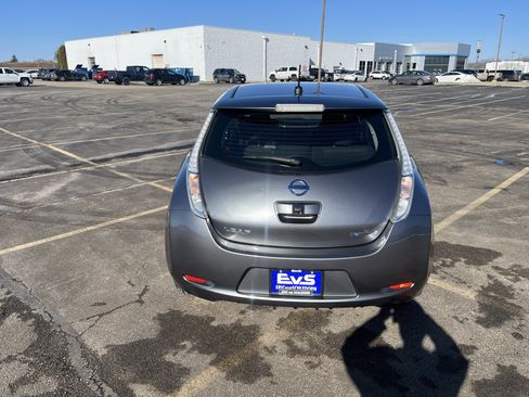 Used 2015 Nissan Leaf S w/ Charge Package image 5
