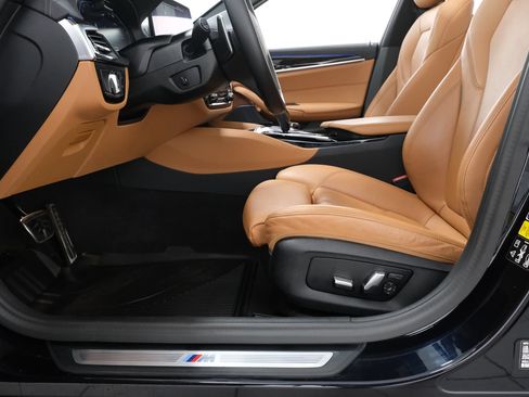 Used 2023 BMW 540i xDrive w/ Executive Package AWD/4WD image 31