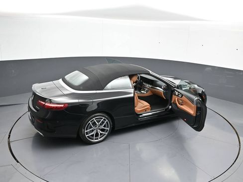 Used 2023 Mercedes-Benz E 450 4MATIC Cabriolet image 51