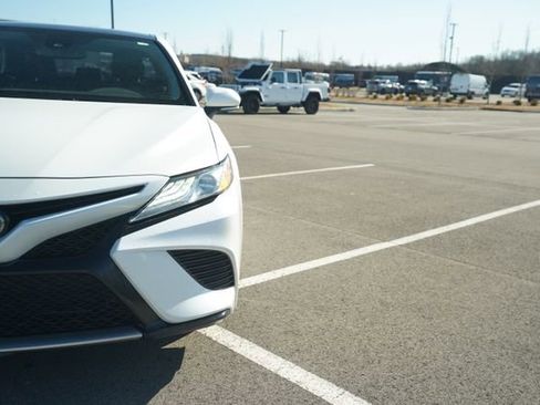 Used 2020 Toyota Camry XSE image 37