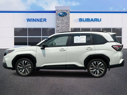 Used 2025 Subaru Forester Touring AWD/4WD image 3