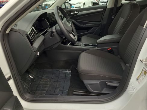 Used 2025 Volkswagen Jetta S image 19