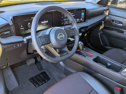 Used 2026 Nissan Kicks SR w/ Illumination Package image 31