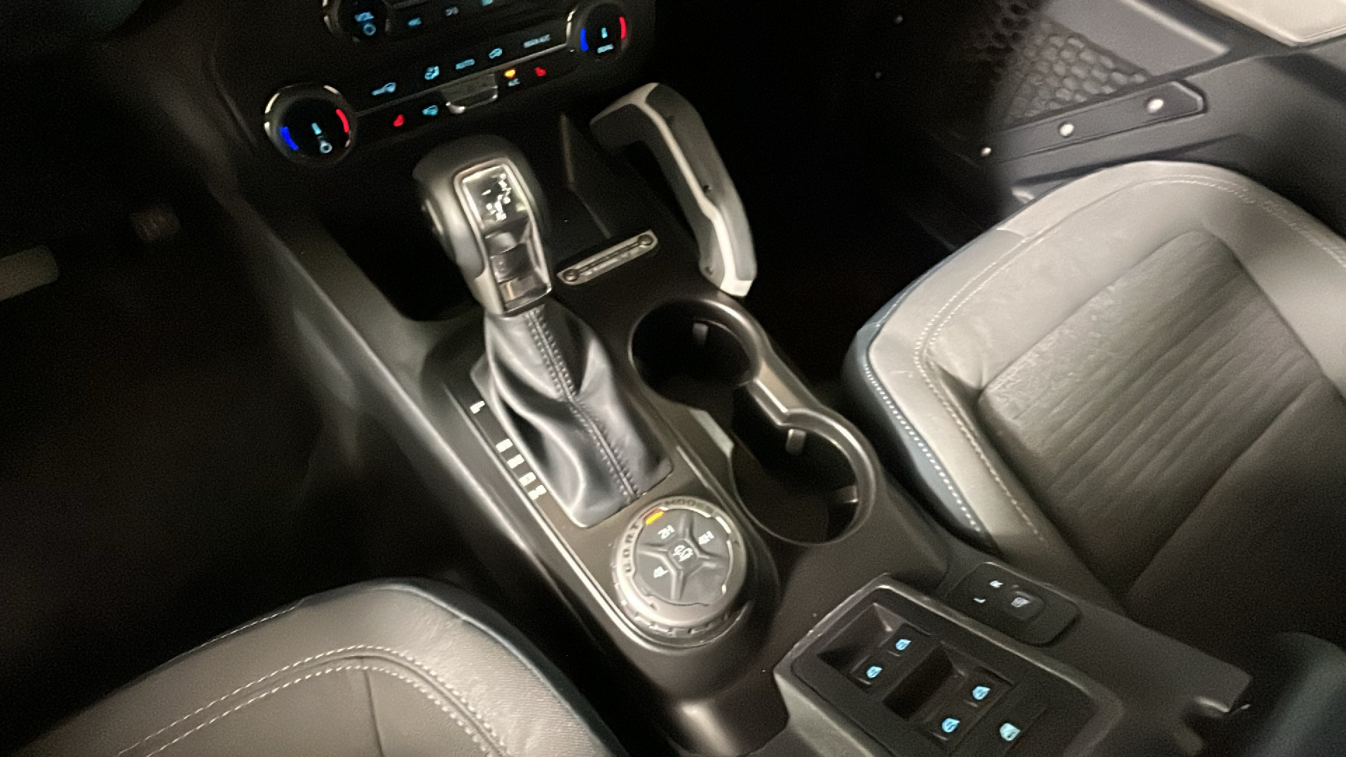 Used 2022 Ford Bronco Outer Banks AWD/4WD image 23